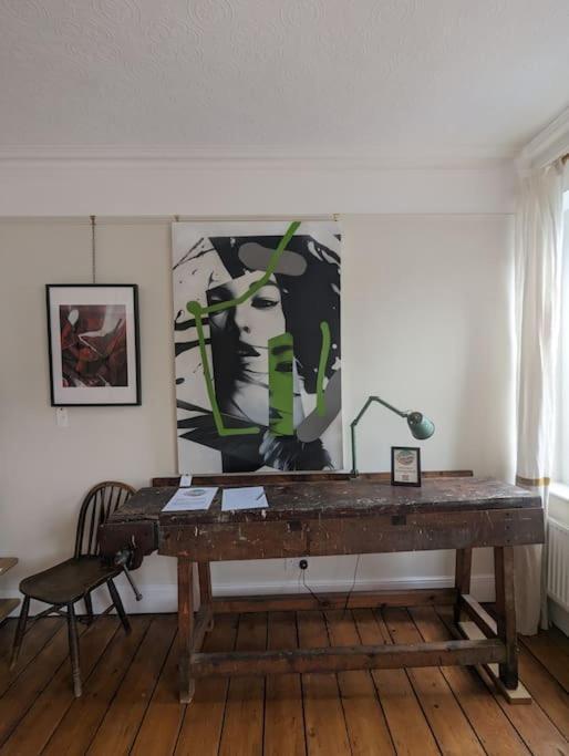 Glenroy Arts Gallery Meets Living Space Cardiff Exteriör bild